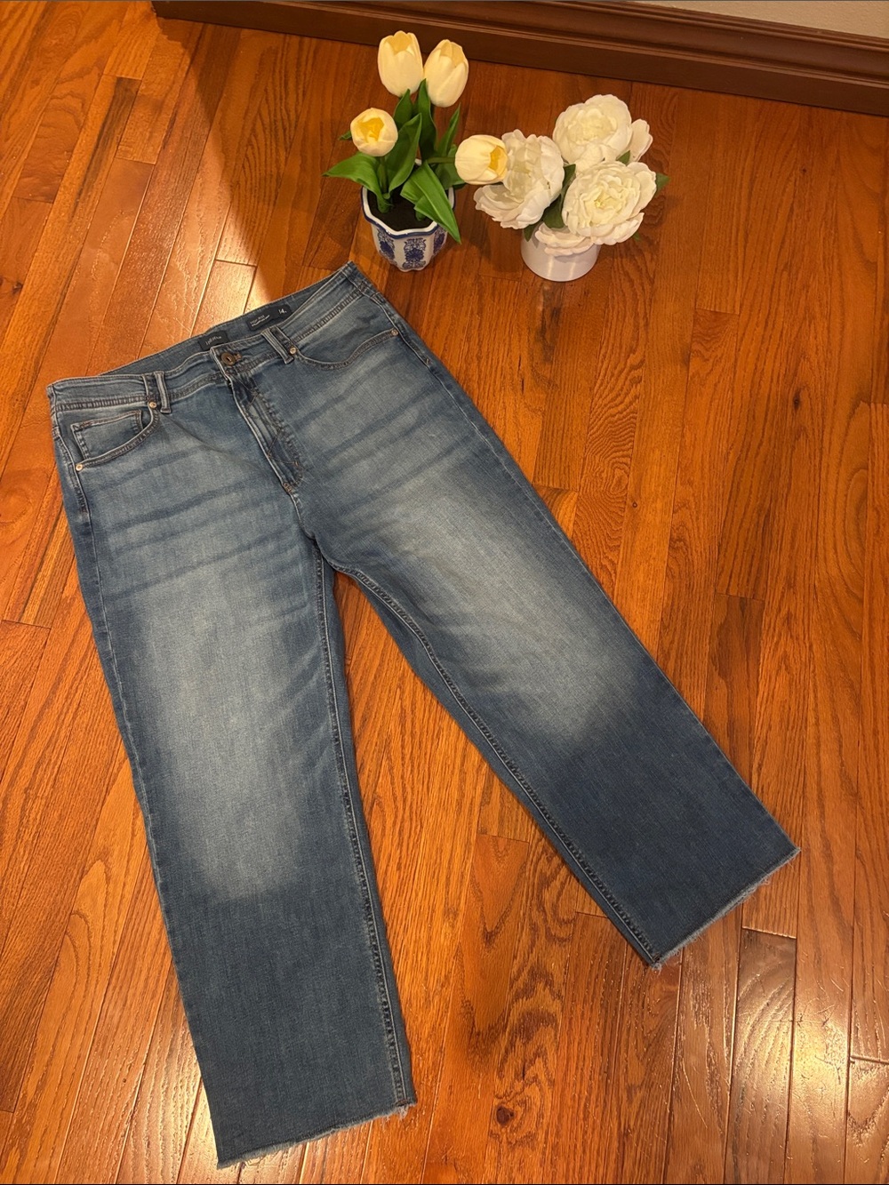 High Rise Straight Leg Crop Jeans - 14 R - Picture 2 of 12
